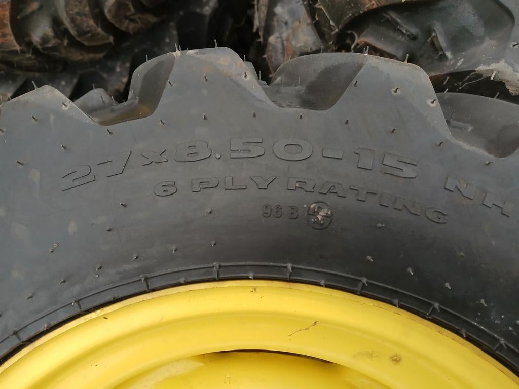 25 eur/stuk - Diverse banden - Bobcat  - landbouwvoertuigen, Zakelijke goederen, Ophalen