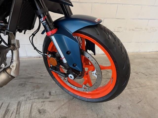 KTM 125 Duke 2025 - foto 3