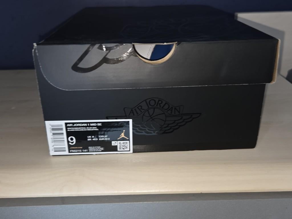 Nike Air Jordan 1 Mid SE - 42.5/US 9, Kleding | Heren, Schoenen, Nieuw, Sneakers, Blauw, Ophalen of Verzenden