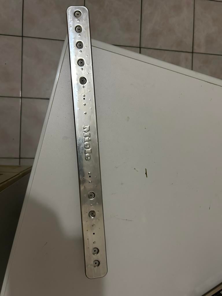 Miele M.-Nr. 0933241, Enlèvement, Comme neuf