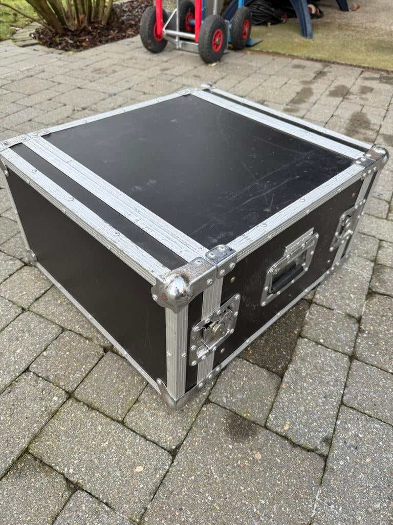 Flightcase 6U – compacte, stevige uitvoering, Muziek en Instrumenten, Ophalen, Zo goed als nieuw, Flightcase