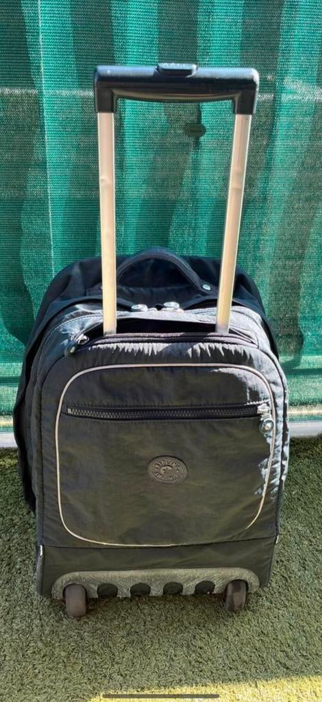 KIPLING marineblauwe rugzak met grote wielen, Ophalen, Zo goed als nieuw, Blauw, Wieltjes