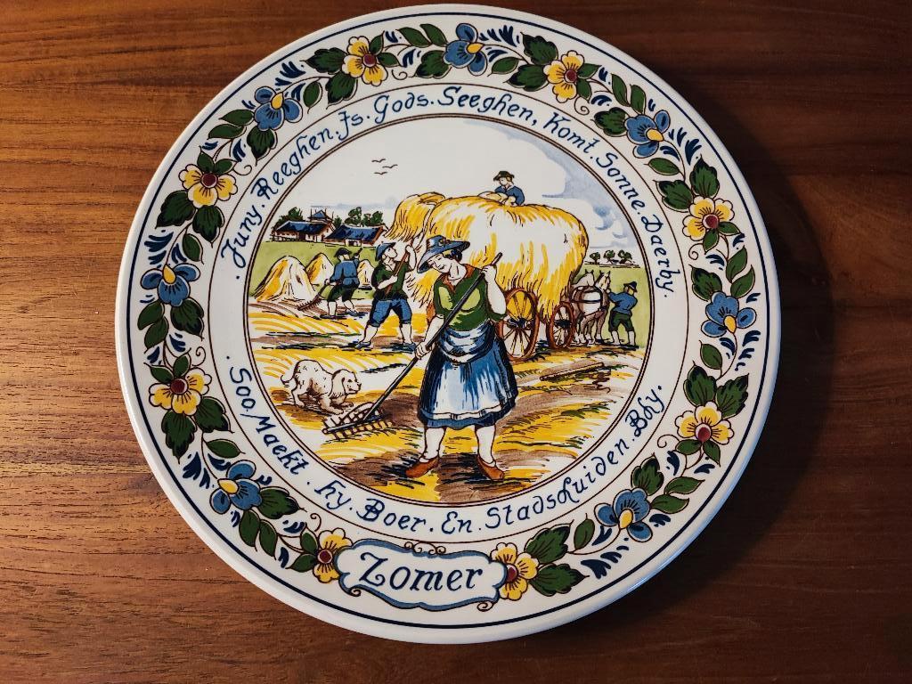 Koninklijke goedewaagen Kleurendelft wandbord Zomer, Ophalen of Verzenden