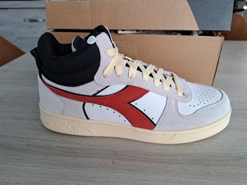 DIADORA Magic Basket demi cut suede leather, Kleding | Dames, Wit, Nieuw, Sneakers, Ophalen