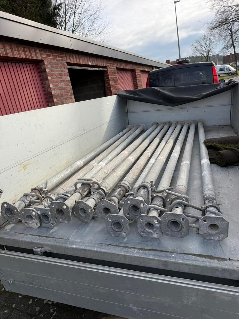 Bouwstempels, Ophalen, Zo goed als nieuw