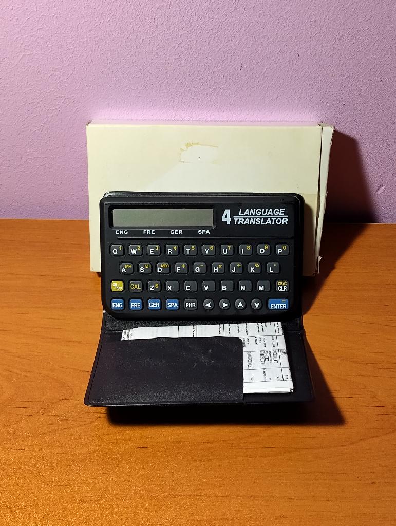 Traducteur portable Le Club (4 langues) vintage, Antiquités & Art, Enlèvement