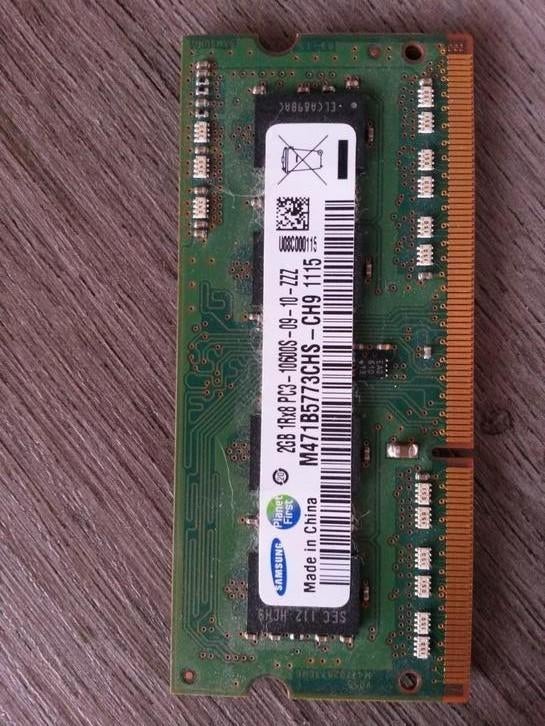 Samsung 2GB DDR3-1333, Computers en Software, RAM geheugen, Ophalen, DDR3, Zo goed als nieuw, 2 GB