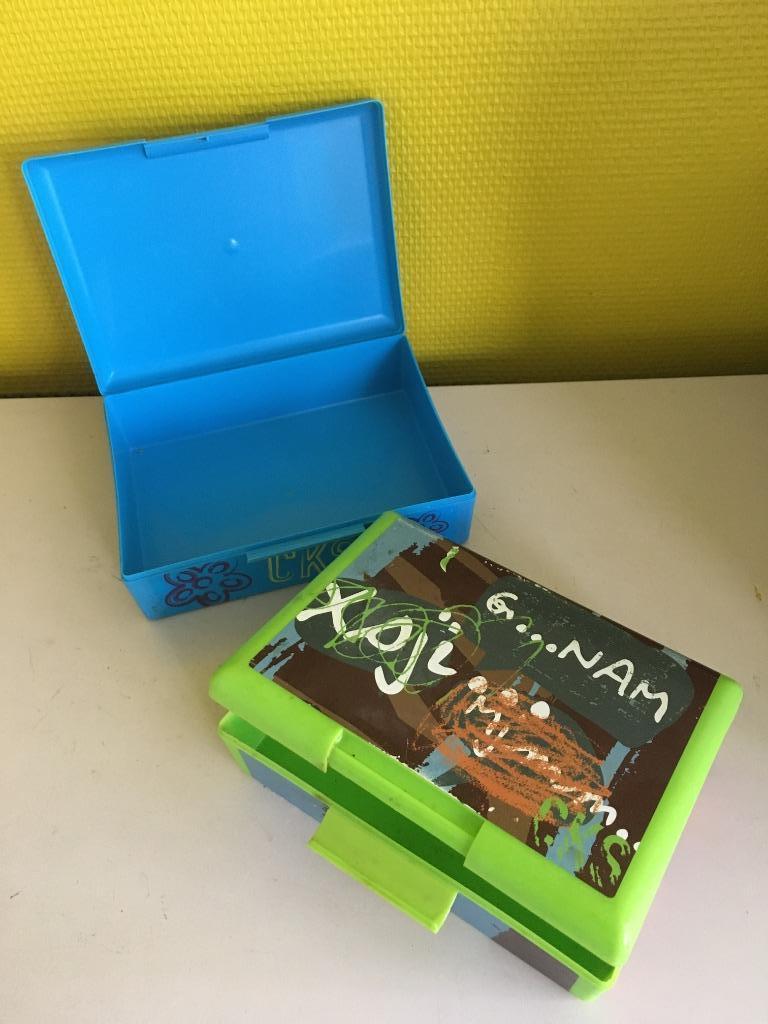 2 brooddozen, Enlèvement ou Envoi, Comme neuf