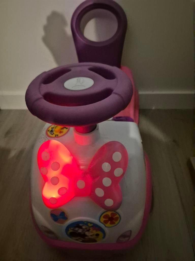 Loopauto Minnie Mouse, Ophalen