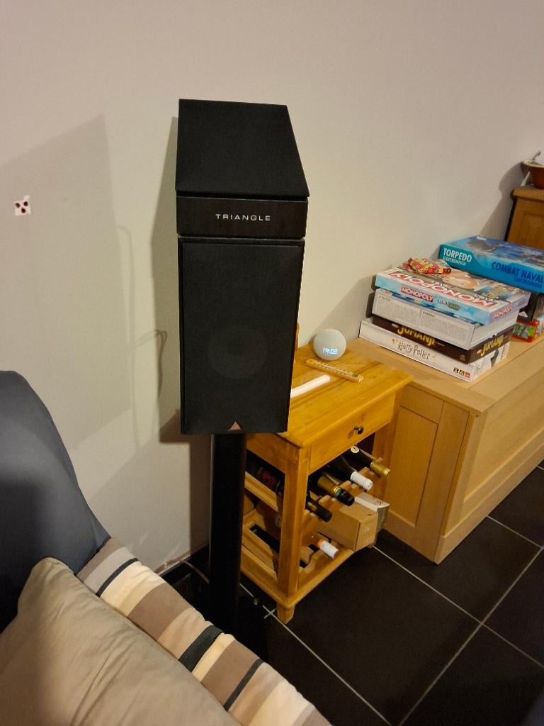 Enceinte triangle, TV, Hi-fi & Vidéo, Autres marques, Ensemble surround complet, 60 à 120 watts, Comme neuf