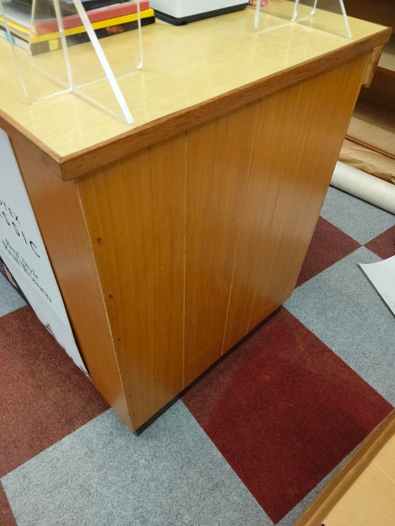 Comptoirs vintage, Articles professionnels, Aménagement de Bureau & Magasin | Mobilier de bureau & Aménagement, Enlèvement