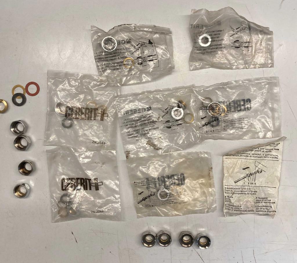 Lot de 41 divers accessoires de raccordements sanitaire, Bricolage & Construction, Enlèvement ou Envoi, Neuf, Chrome, Autres types