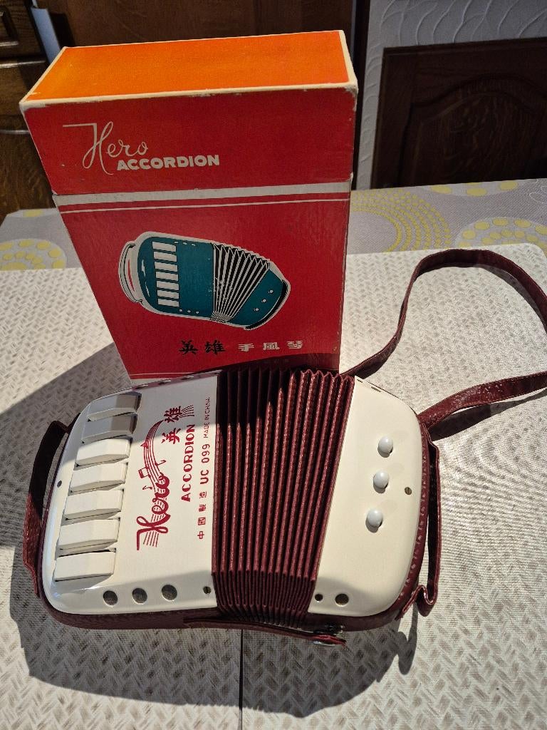 Accordéon enfant, Enlèvement, Comme neuf, Accordéon à touches, Avec bretelles