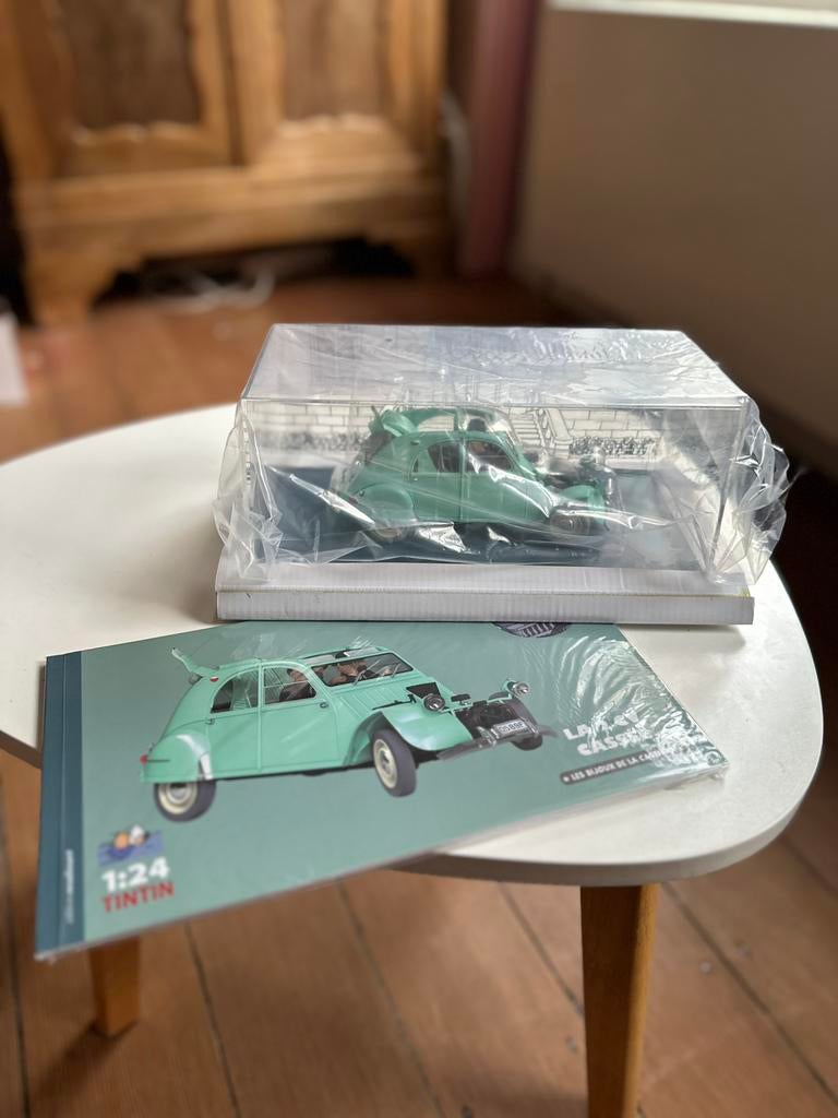 LA 2 CV neuf * LES BIJOUX DE LA CASTAFIORE *, Enlèvement, Neuf