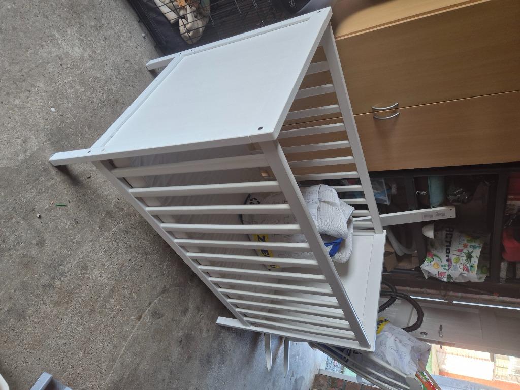 Baby- peuterbed, Ophalen, Zo goed als nieuw, Wit, Jongetje of Meisje