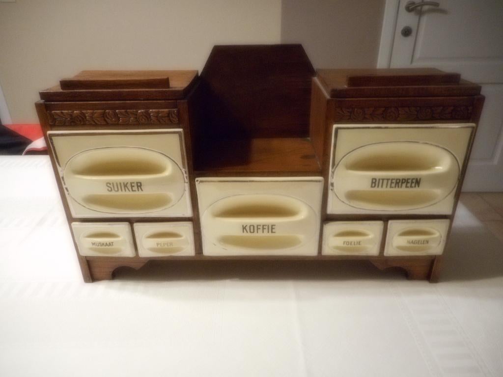 Oude kruikenrek, Ophalen