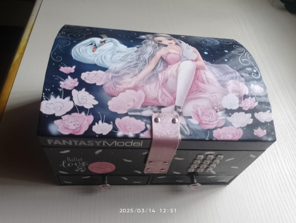 Juwelendoos en muziekdoos in 1 met code, Ophalen of Verzenden, Zo goed als nieuw, Meisje