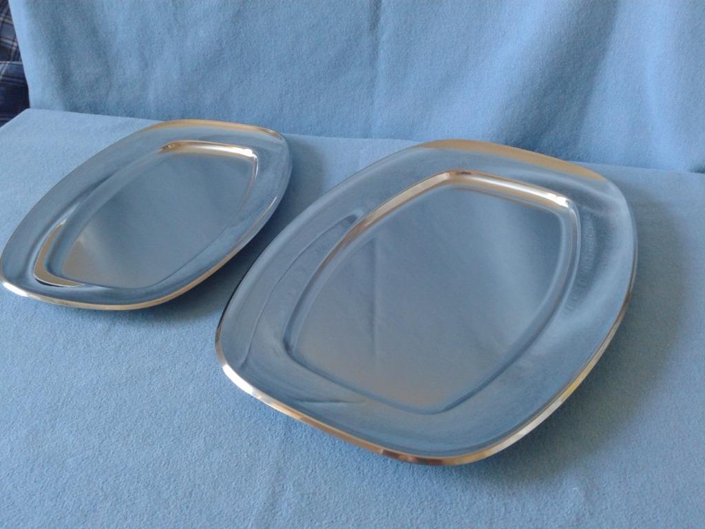 2 plats de service en inox (Alessi - Italie)  vintage, Enlèvement ou Envoi