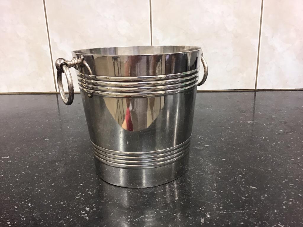 Seau à champagne ou a vin argenterie ancienne Wiskeman., Enlèvement ou Envoi, Argent