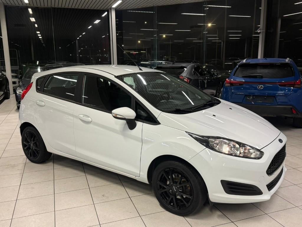 Ford Fiesta 1.3i Benzine 44kW Euro 6b jaar 2016 132.000 km, Auto's, Euro 6, Bedrijf, Handgeschakeld, 5 deurs