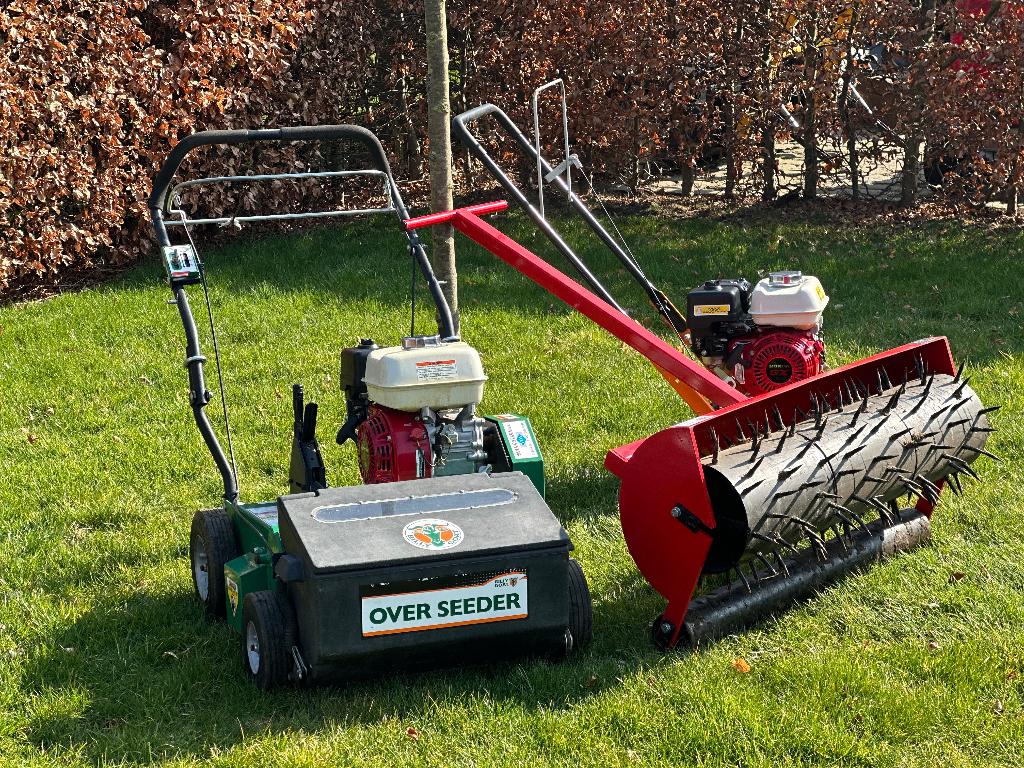 verhuur verticuteerder, prikrol, doorzaaier, Tuin en Terras, Ophalen, Zo goed als nieuw, Benzine