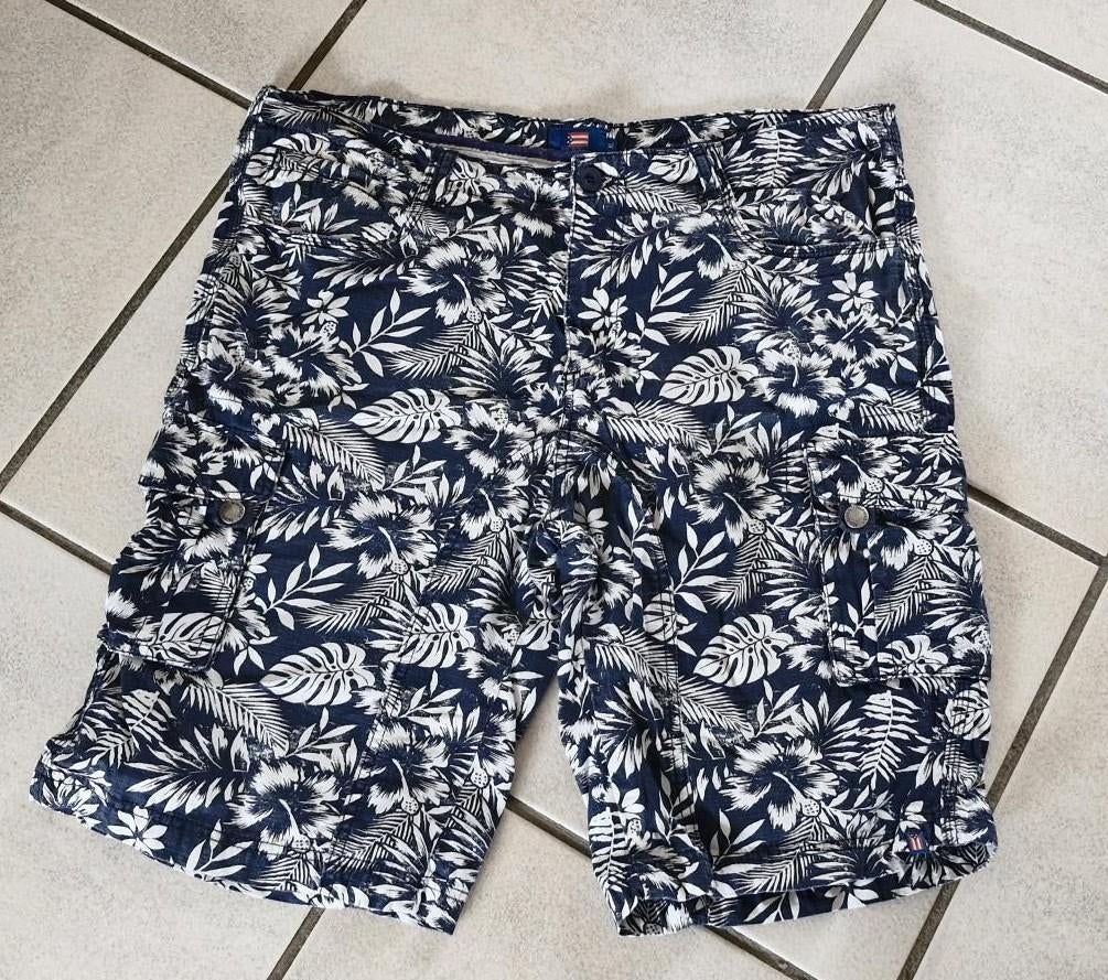 Bermuda Heren - blauw/witte print - XL, Kleding | Heren, Broeken en Pantalons, Zo goed als nieuw, Maat 56/58 (XL), Blauw, Verzenden
