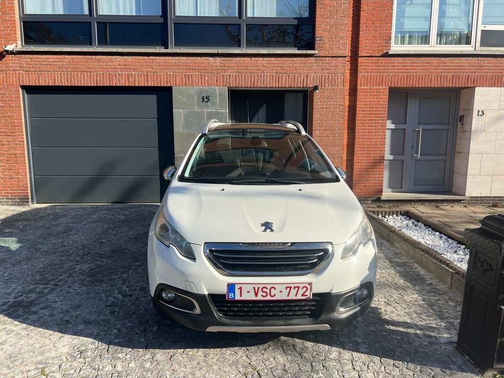 Peugeot 2008 - essence automatique - ct pour la vente, Euro 5, Achat, Entretenue par le concessionnaire, 5 portes