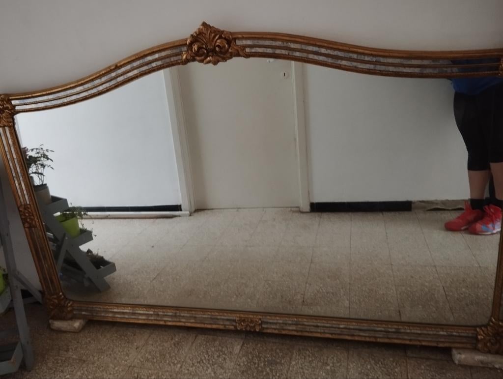 Grand miroir mural à placer au-dessus de la commode, Enlèvement