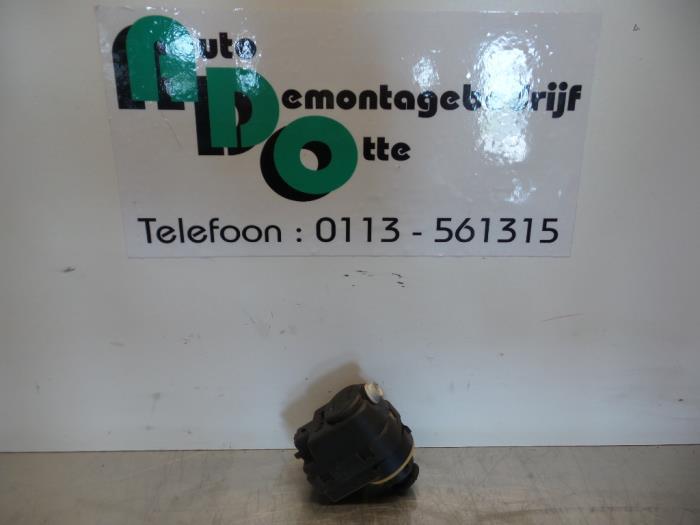 Moteur phare d'un Peugeot Expert, -, 3 mois de garantie, Utilisé, -