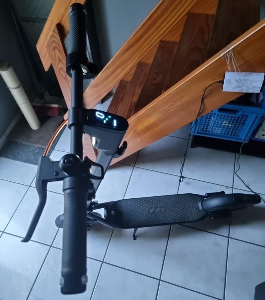 Segway Ninebot F2 Pro + 5 mois de garantie !, Vélos & Vélomoteurs, Enlèvement, Utilisé, Step électrique (E-scooter), Segway ninebot