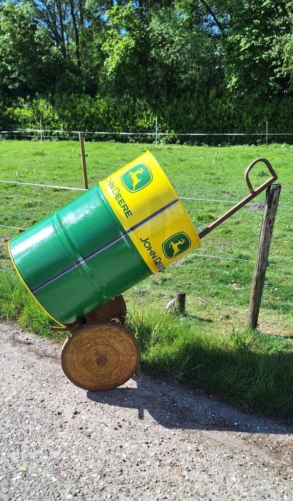 Antieke steekwagen, trek kar, trolley voor bv olie/wijnvat., Antiek en Kunst, Ophalen