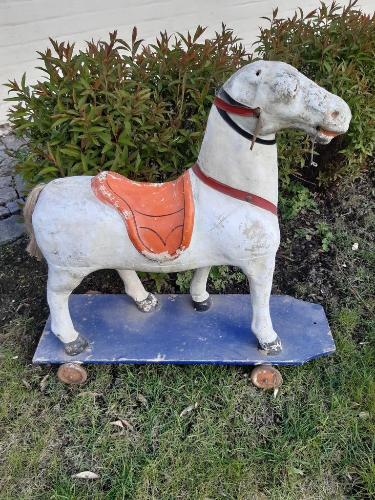 paardje op staander met wieltjes H70cm, Ophalen