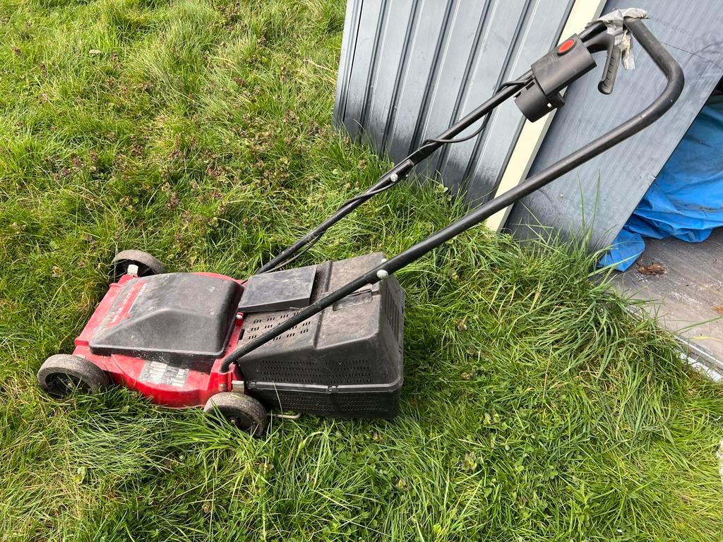 Tondeuse gazon electrique - petit format, Jardin & Terrasse, Tondeuses à gazon, Tondeuse rotative, Enlèvement, Utilisé, Bac de ramassage