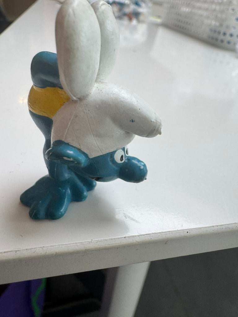 Miniatuur smurf: handstand smurf Peyo Bully, Ophalen of Verzenden, Gebruikt, Overige Smurfen, Poppetje, Figuurtje of Knuffel