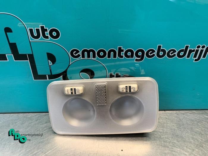 Eclairage intérieur avant d'un Fiat Punto Grande (Punto Gra, -, 3 mois de garantie, Utilisé, Fiat