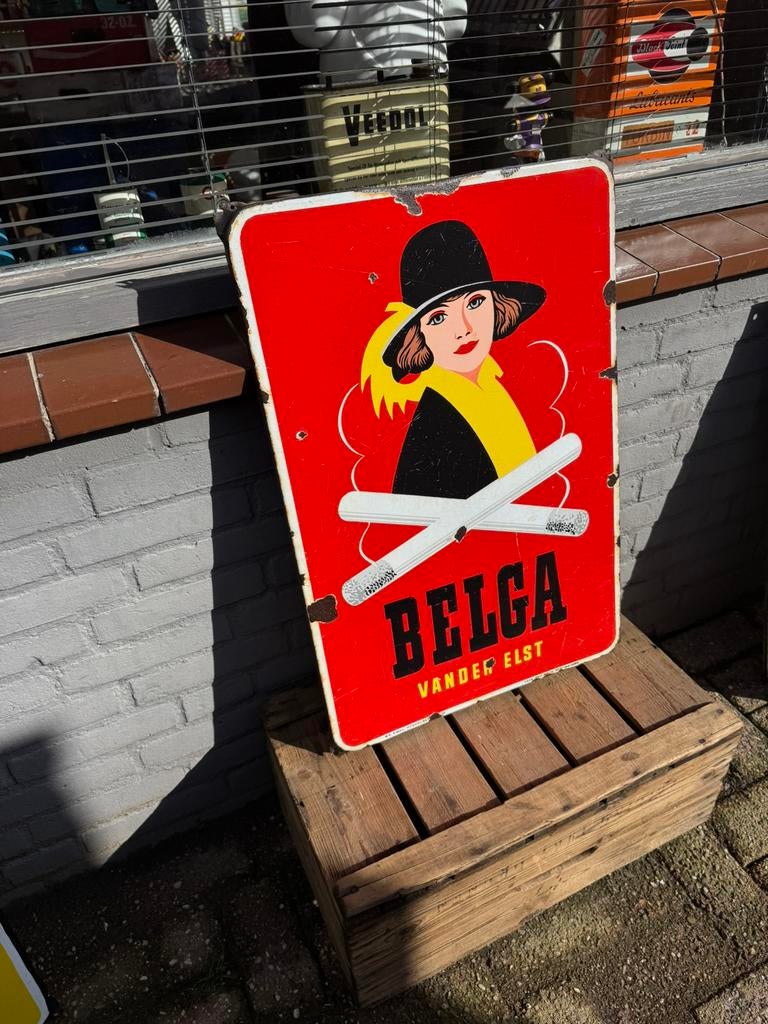 Panneau d'affichage émaillé BELGA 1953, Collections, Enlèvement, Utilisé, Panneau publicitaire