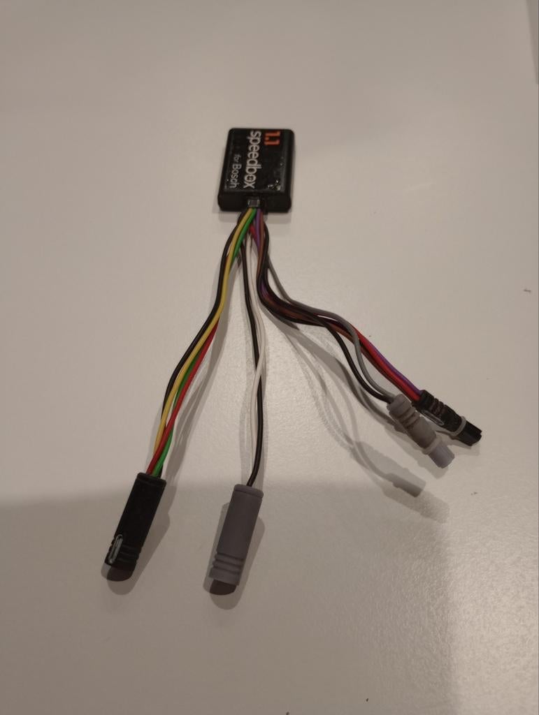 Speedbox 1.1 for bosch smart e-bike tuning, Fietsen en Brommers, Fietsaccessoires | Overige Fietsaccessoires, Ophalen of Verzenden