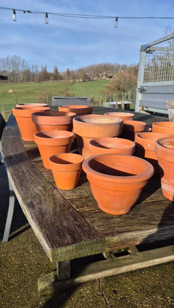 Teracotta bloempotjes, Ophalen, Steen, Gebruikt, Minder dan 30 cm