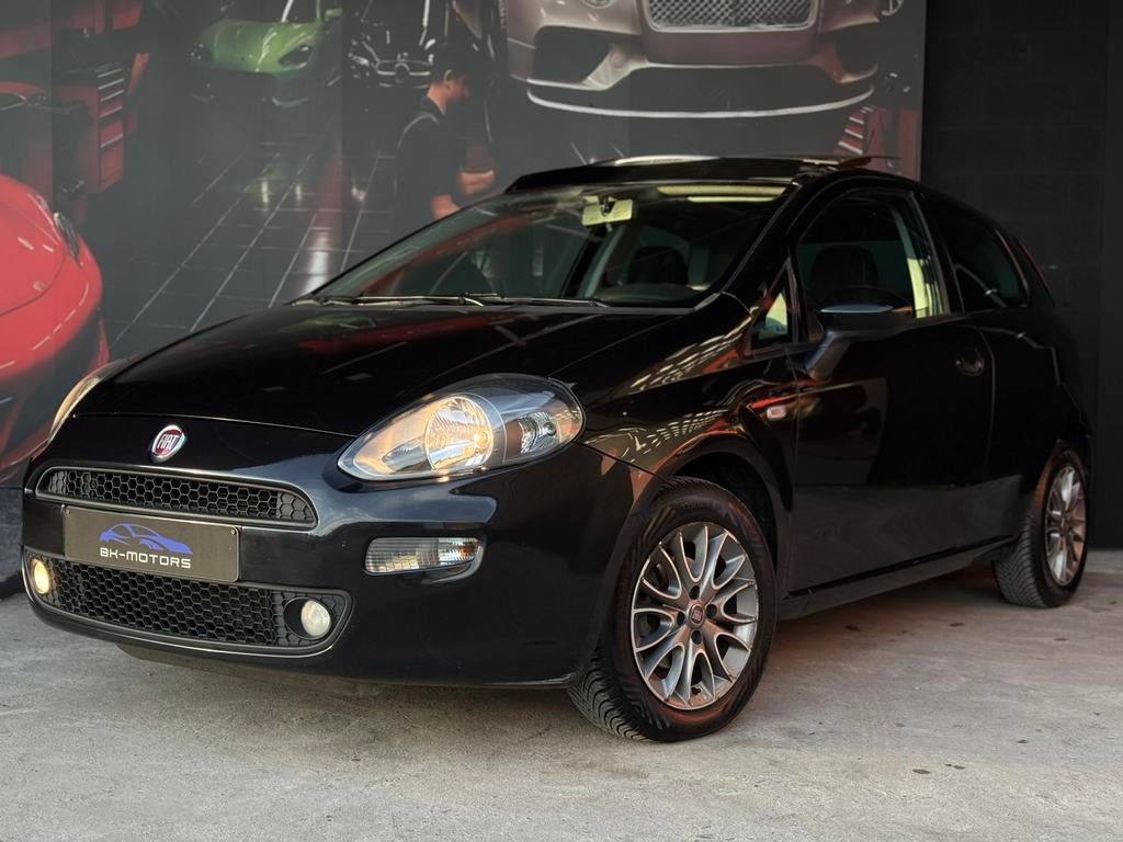 Fiat Punto EVO 1.2 benzine Panodak Alcantara, Auto's, Fiat, 50 kW, 4 cilinders, Alcantara, Zwart