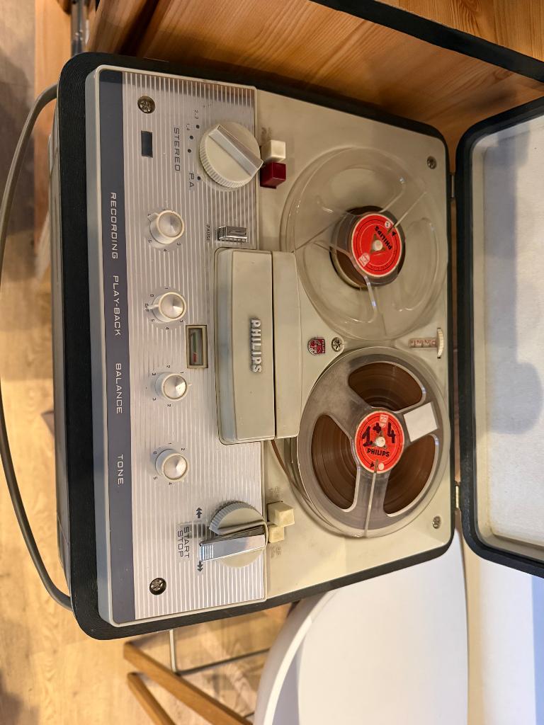 Magnétophone Philips, Enlèvement, Magnétophone, Avec protection anti-poussière