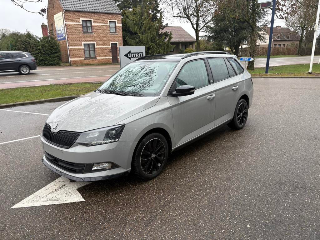 Skoda Fabia Monte carlo full met garantie, Auto's, Voorwielaandrijving, Stof, Euro 6, Bedrijf