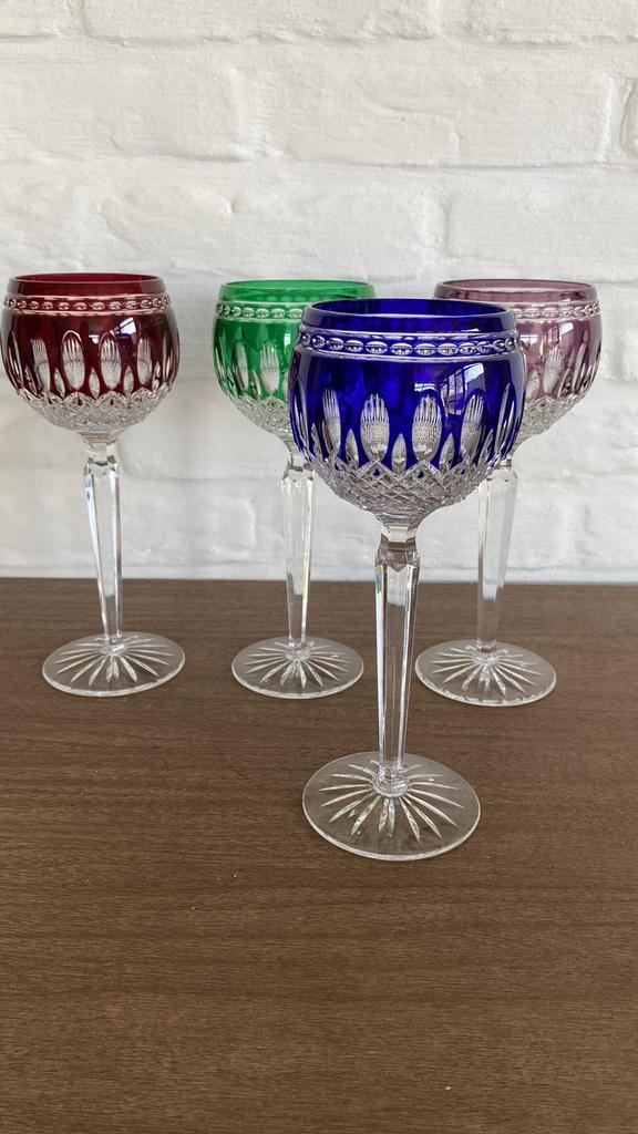 Antieke wijnglazen gekleurd kristal, Enlèvement ou Envoi