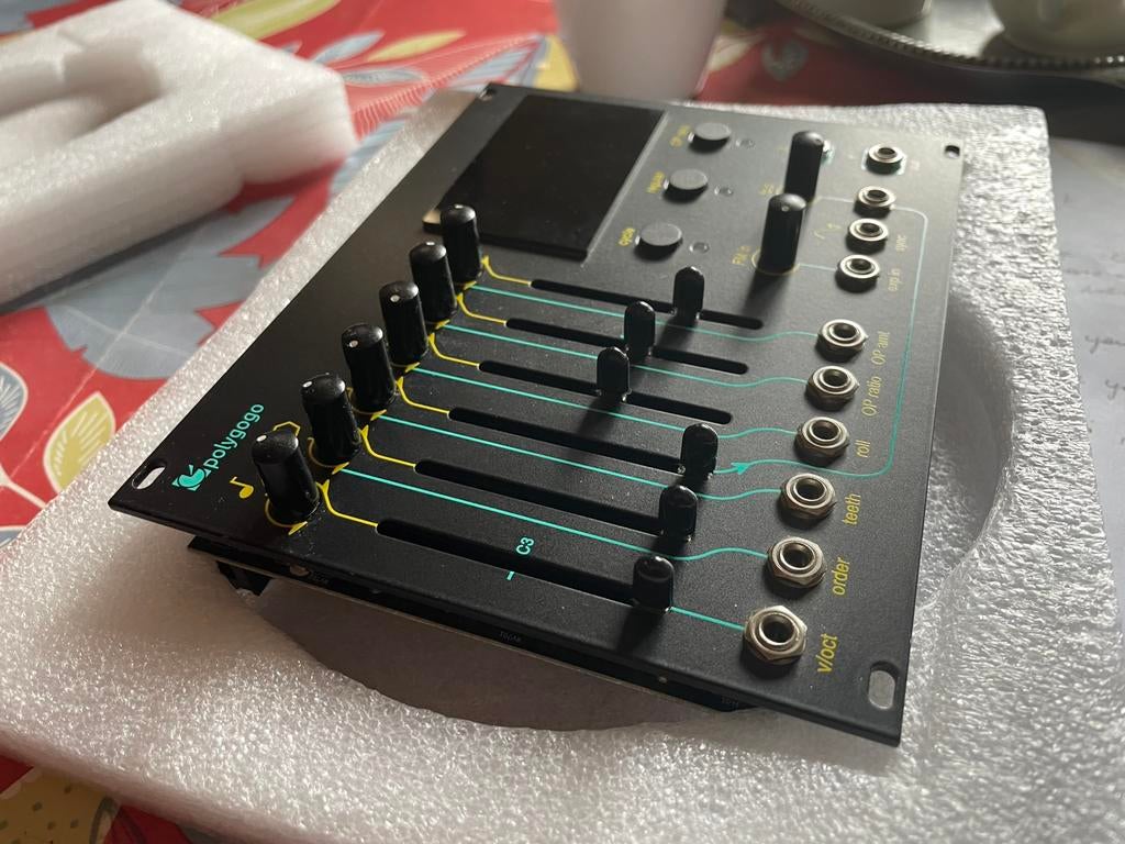 ER-M Polygogo polygonale synthese, Ophalen of Verzenden, Zo goed als nieuw