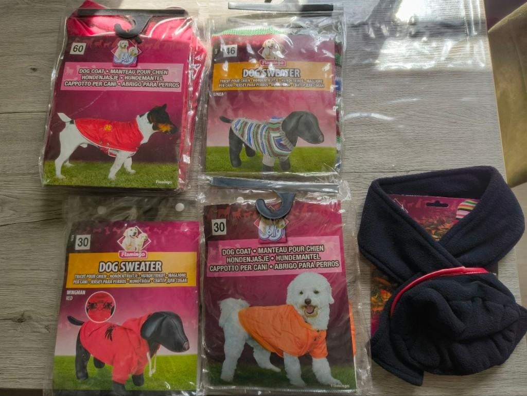 Nieuwe hondenjassen, Ophalen, Nieuw