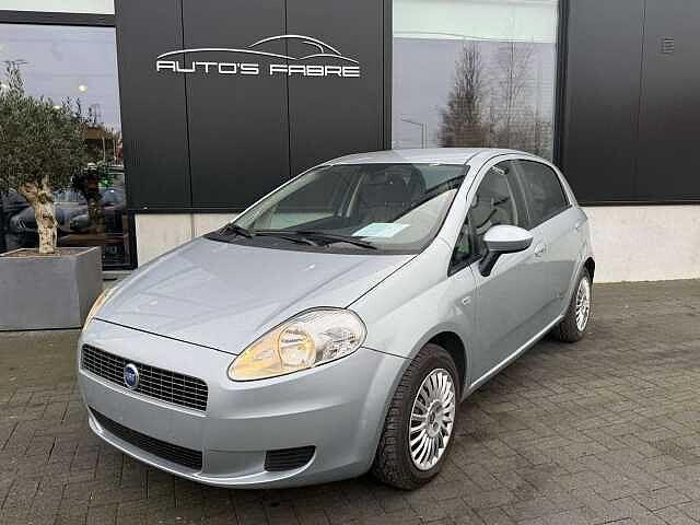 Fiat Grande Punto 1.2i 8v Dynamic Airco 111000km, Autos, Fiat, Argent ou Gris, Achat, 139 g/km, Boîte manuelle