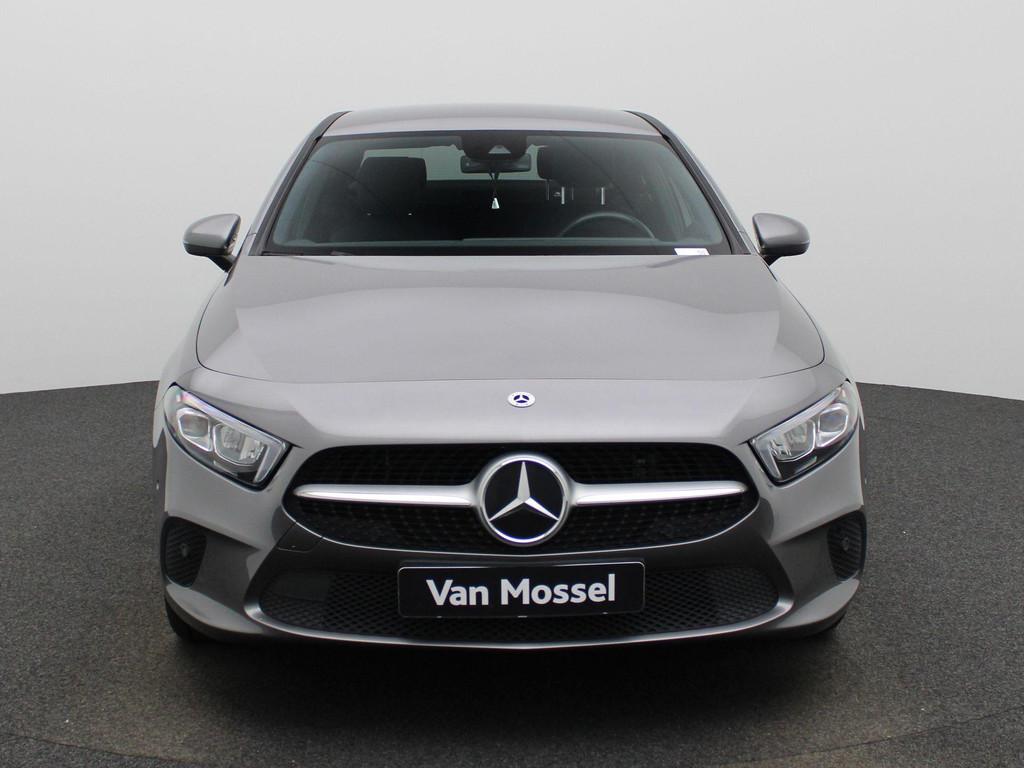 Mercedes-Benz A-Klasse Limousine A 250 e (automatique), Autos, Mercedes-Benz, Achat, 4 portes, 16 kWh, 31 g/km