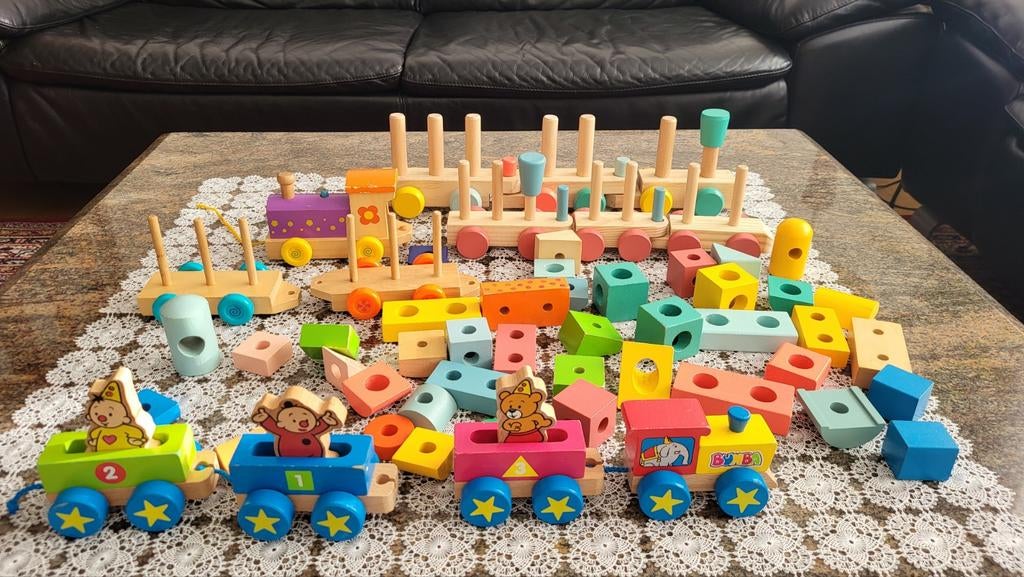 Heel mooie houten Bumba speelgoedden/treinen/blokken, Kinderen en Baby's, Speelgoed | Babyspeelgoed, Ophalen of Verzenden