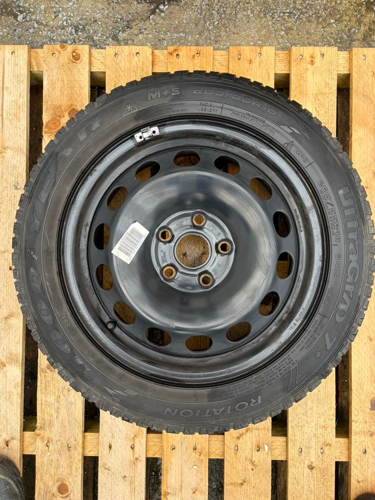 Roues en tôle Volkswagen, Autos : Pièces & Accessoires, Pneus hiver, 16 pouces, 205 mm, Pneu(s)