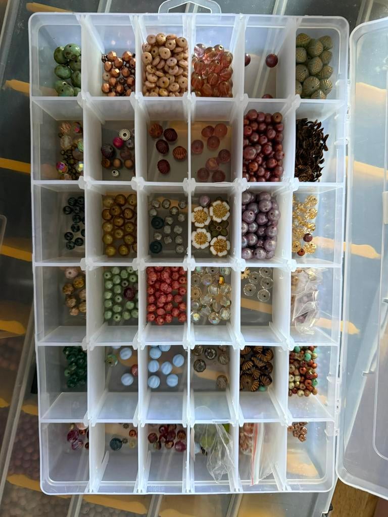 Groot lot juwelenmateriaal te koop, Ophalen, Zo goed als nieuw