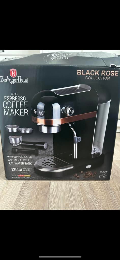 Coffee machine, Ophalen of Verzenden, 2 tot 4 kopjes, Afneembaar waterreservoir, Gemalen koffie